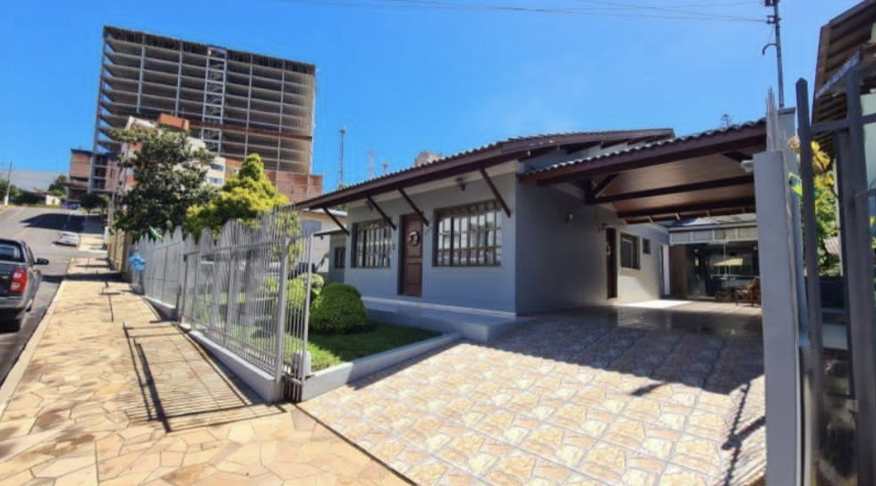 #16 - Casa para Venda em Caçador - SC